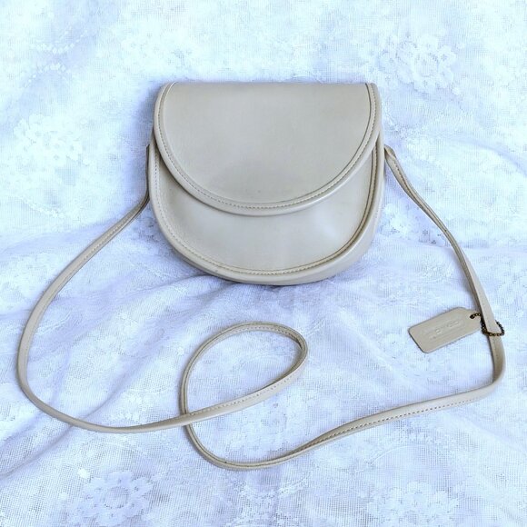 COACH Vintage Casey Round Flap Crossbody Bag 9923 Bone Ivory Leather USA - Picture 1 of 16